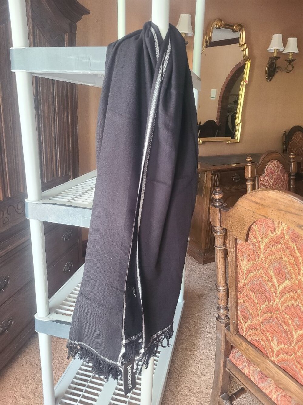 NWT Betabrand Travel Scarf Wrap Zippered Security Pocket Black Fringe Shawl